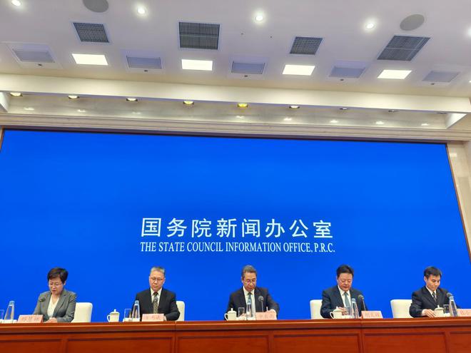 2024年我国授权发明专利1045万件全球创新指数提升至第11位(图1)